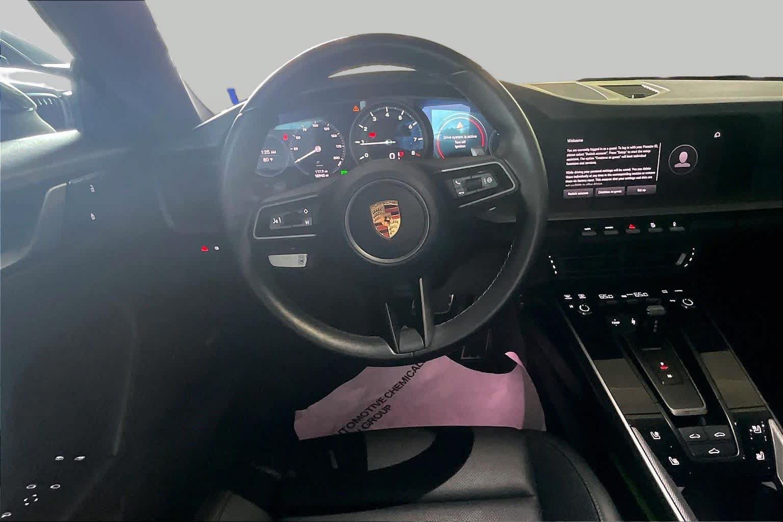 Used 2024 Porsche 911 Carrera RWD image 5