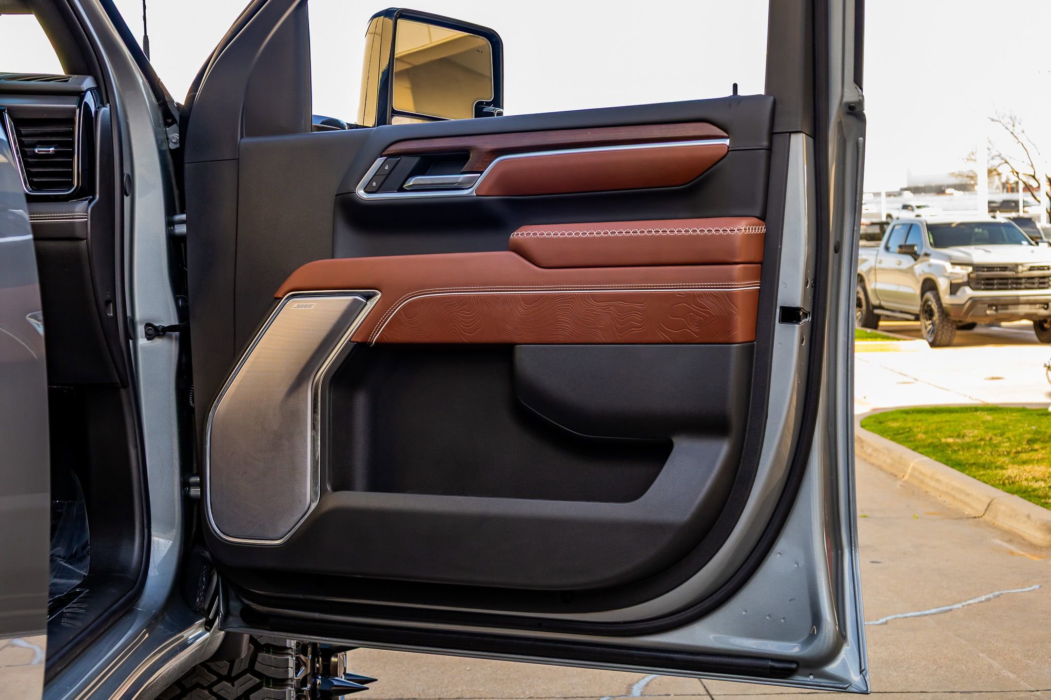 Used 2026 GMC Sierra 3500 Denali Ultimate image 37