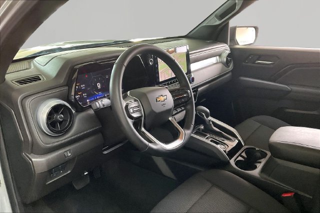 Used 2024 Chevrolet Colorado LT w/ LT Convenience Package II RWD image 12