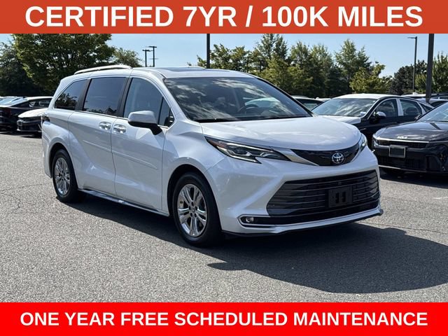 Used 2024 Toyota Sienna Platinum AWD/4WD image 1