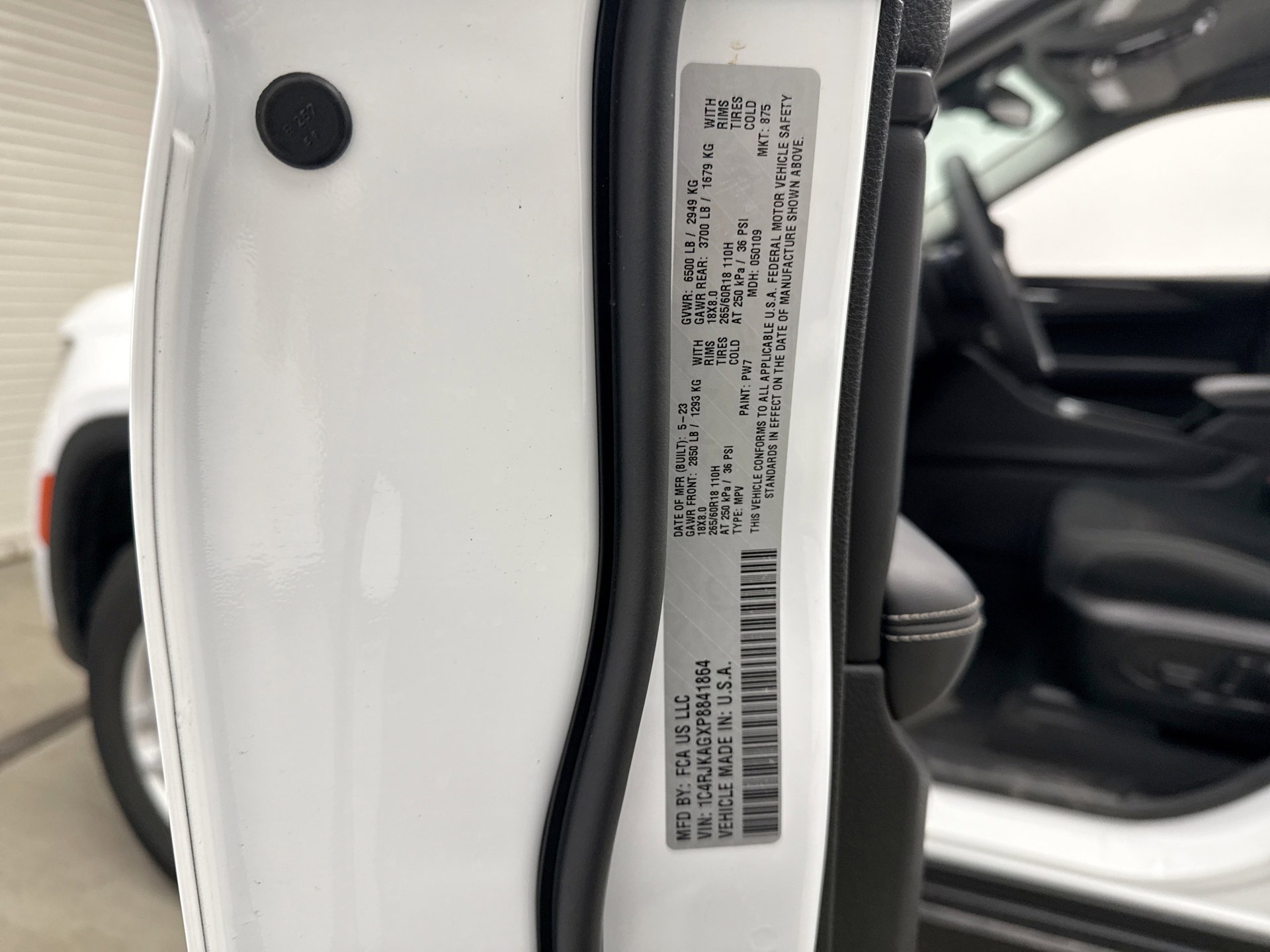 Used 2023 Jeep Grand Cherokee L Laredo w/ Luxury Tech Group I image 21