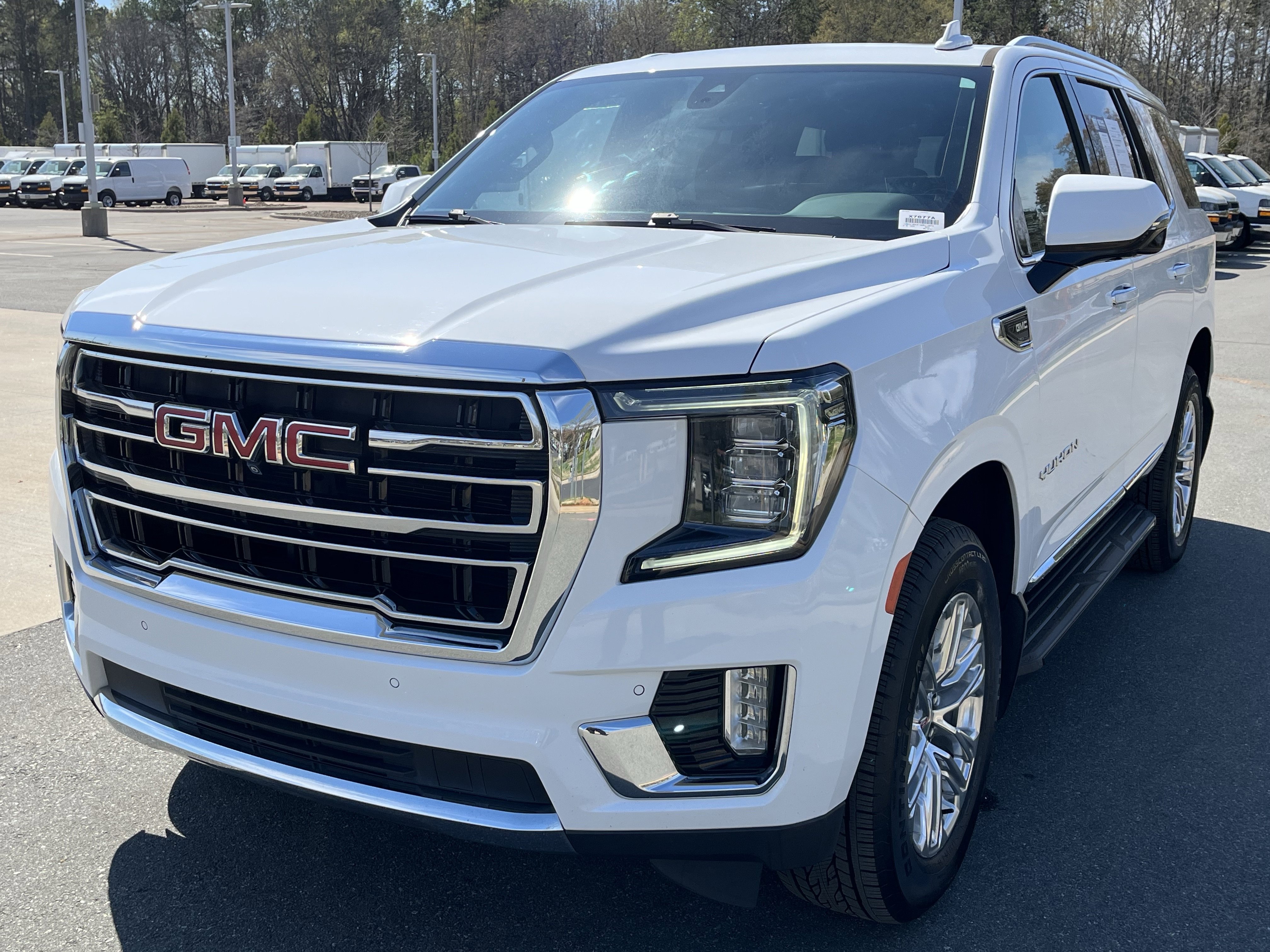 Used 2021 GMC Yukon SLT w/ SLT Luxury Plus Package image 5