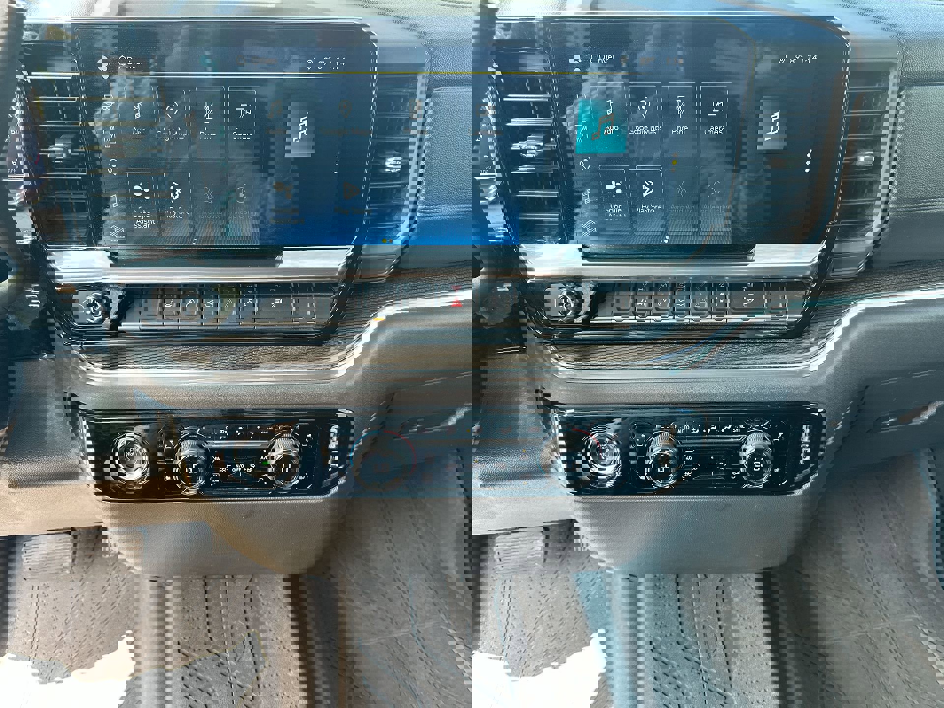 Certified 2023 Chevrolet Silverado 1500 RST image 19