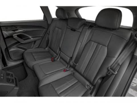 Used 2025 Audi Q5 Prestige image 12