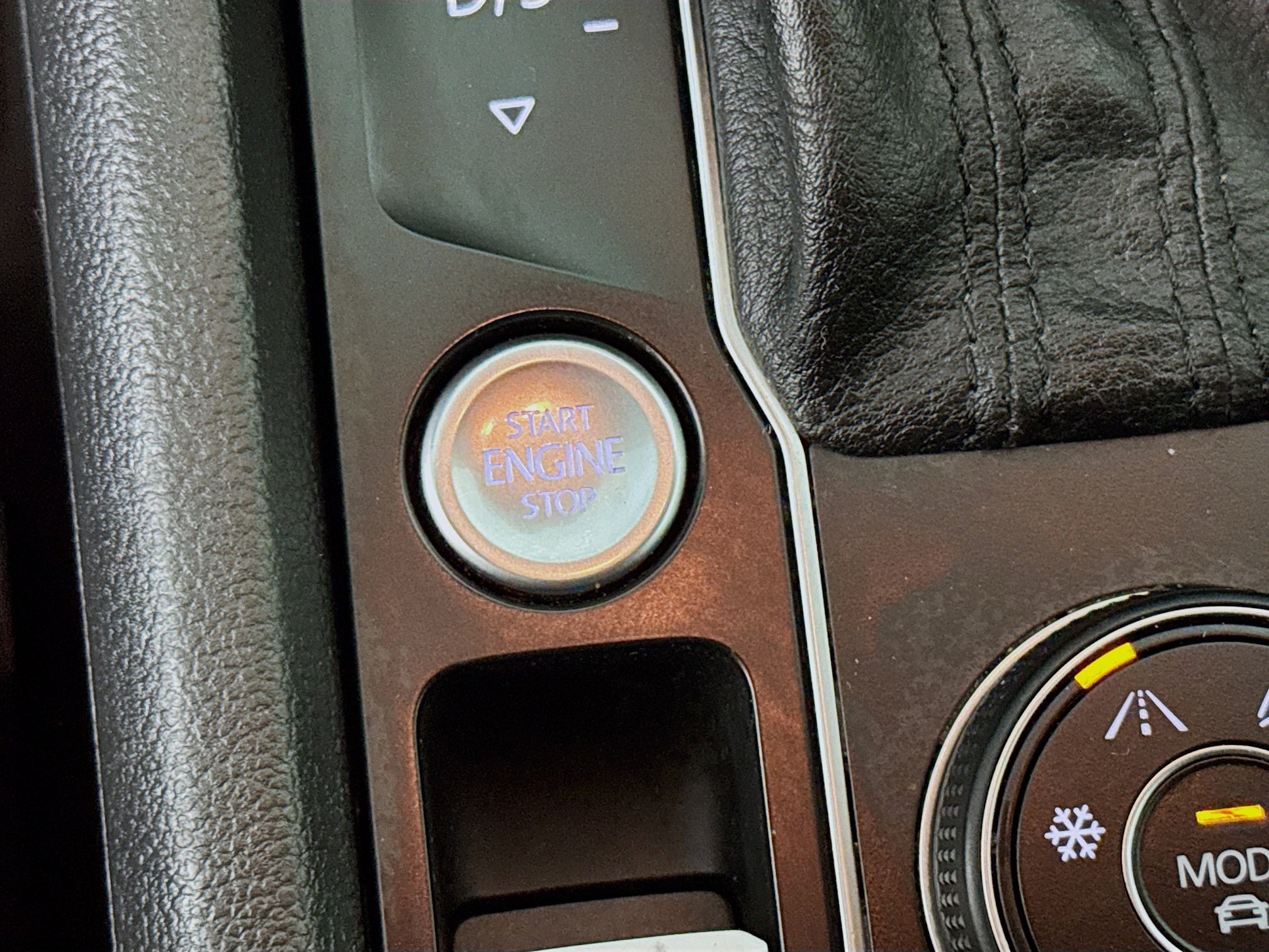 Used 2019 Volkswagen Atlas SEL Premium AWD/4WD image 19