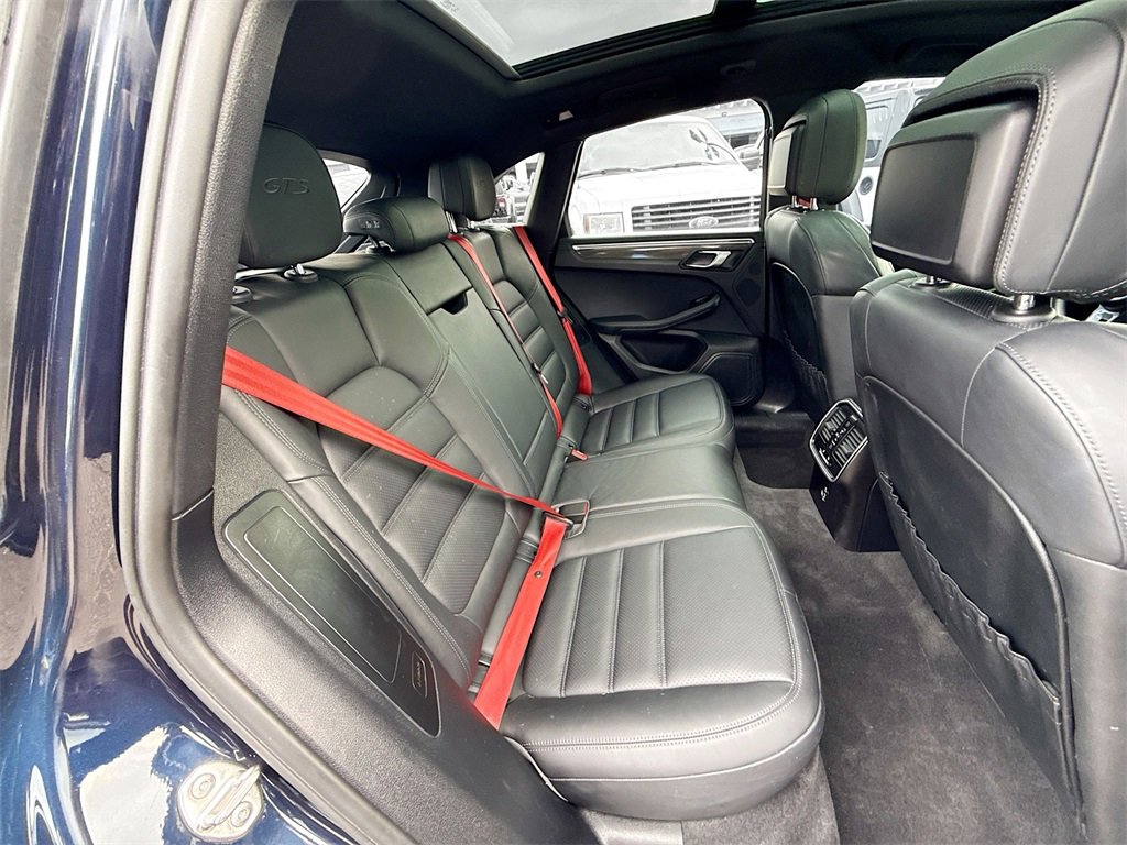 Used 2021 Porsche Macan GTS image 32