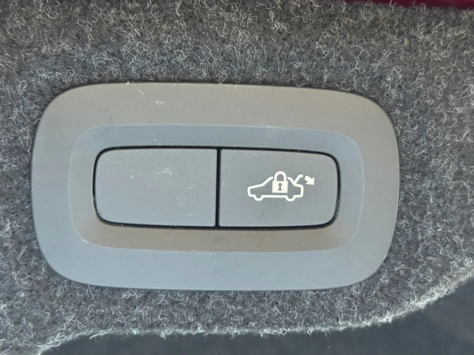 Used 2020 Volvo S60 T5 Momentum FWD image 19