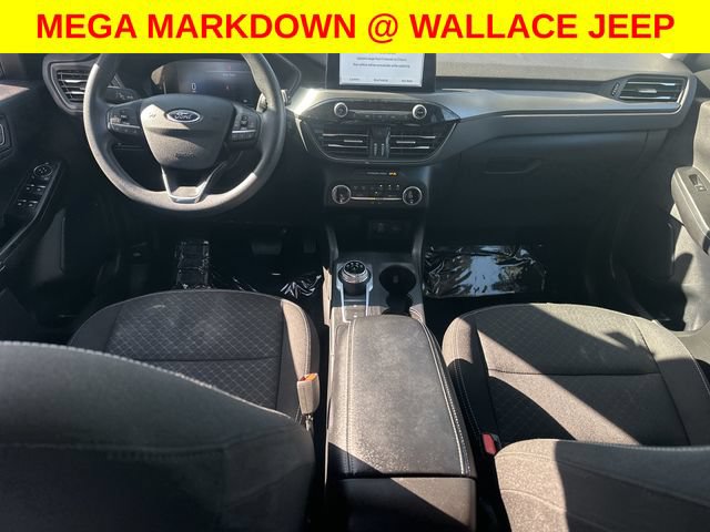 Used 2025 Ford Escape Active FWD image 17