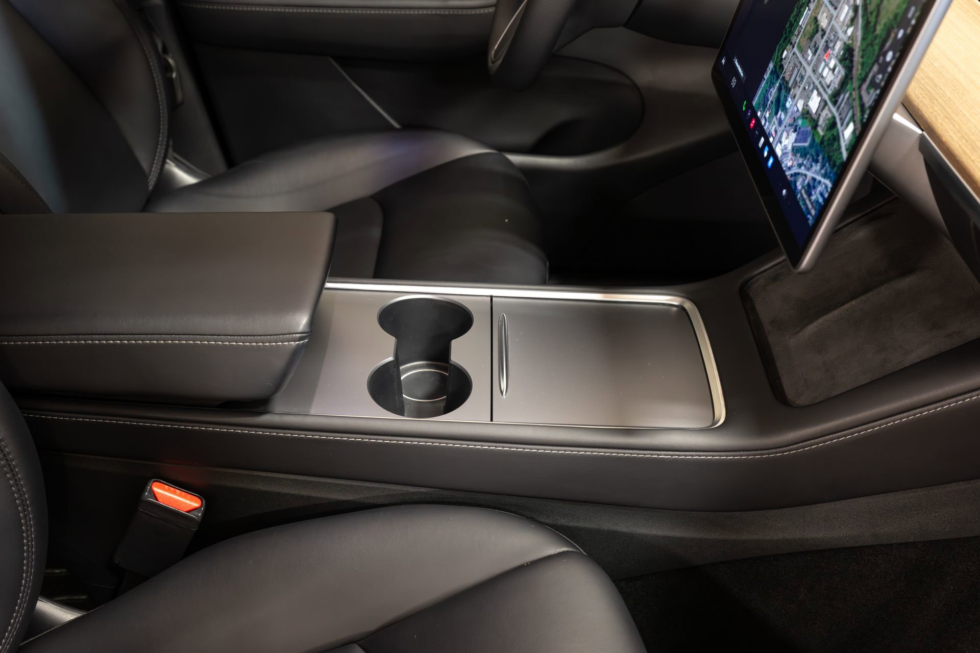 Used 2022 Tesla Model Y Long Range image 19