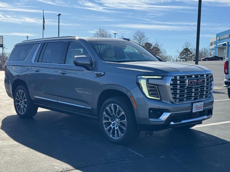 New 2026 GMC Yukon XL Denali w/ Sun & Power Step Package image 2