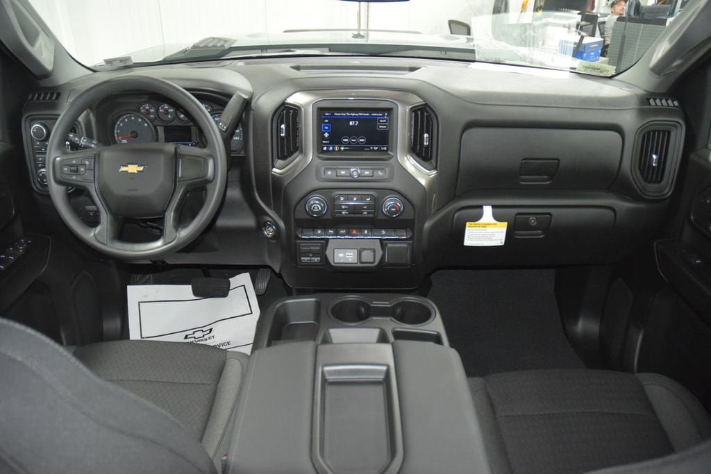 New 2026 Chevrolet Silverado 2500 Custom w/ Custom Value Package AWD/4WD image 32