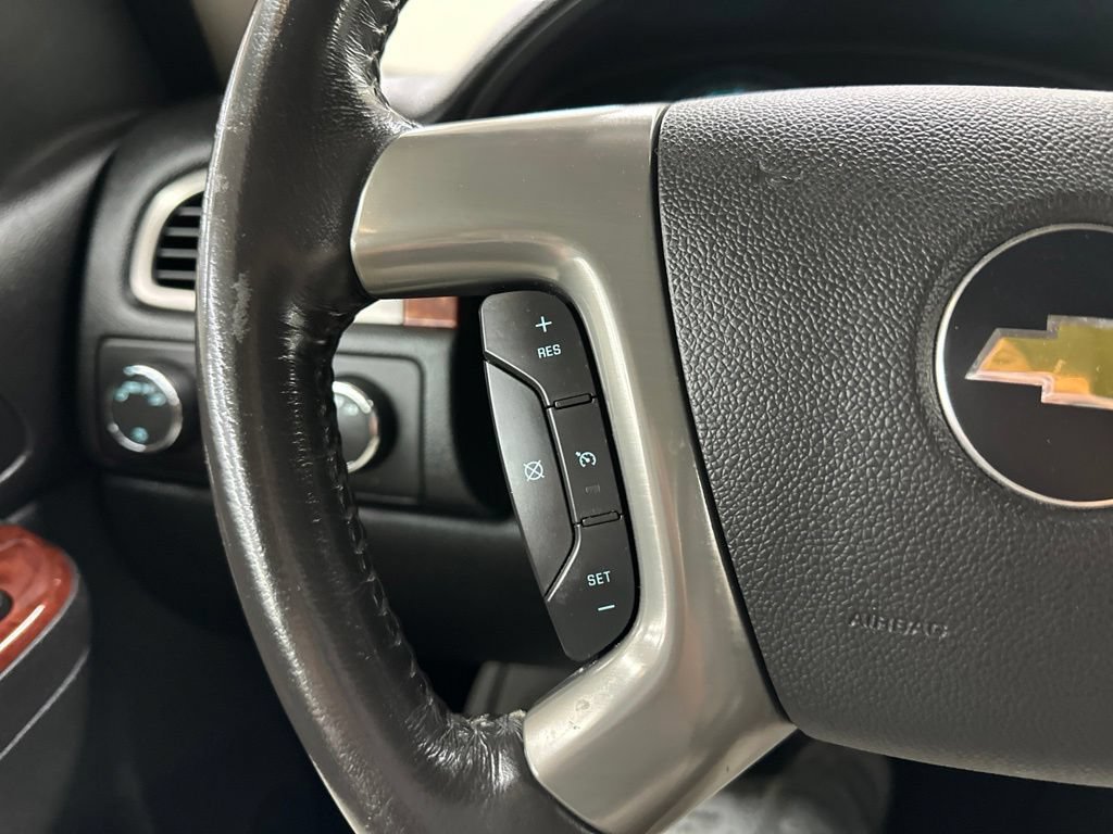 Used 2011 Chevrolet Silverado 1500 LTZ AWD/4WD image 43