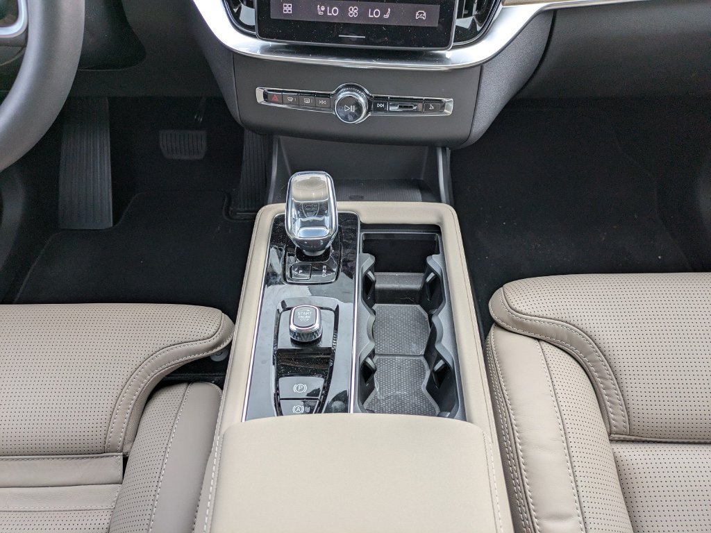 New 2026 Volvo XC90 T8 Ultra AWD/4WD image 18