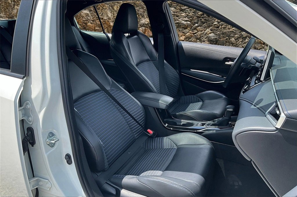 Used 2021 Toyota Corolla XSE image 7