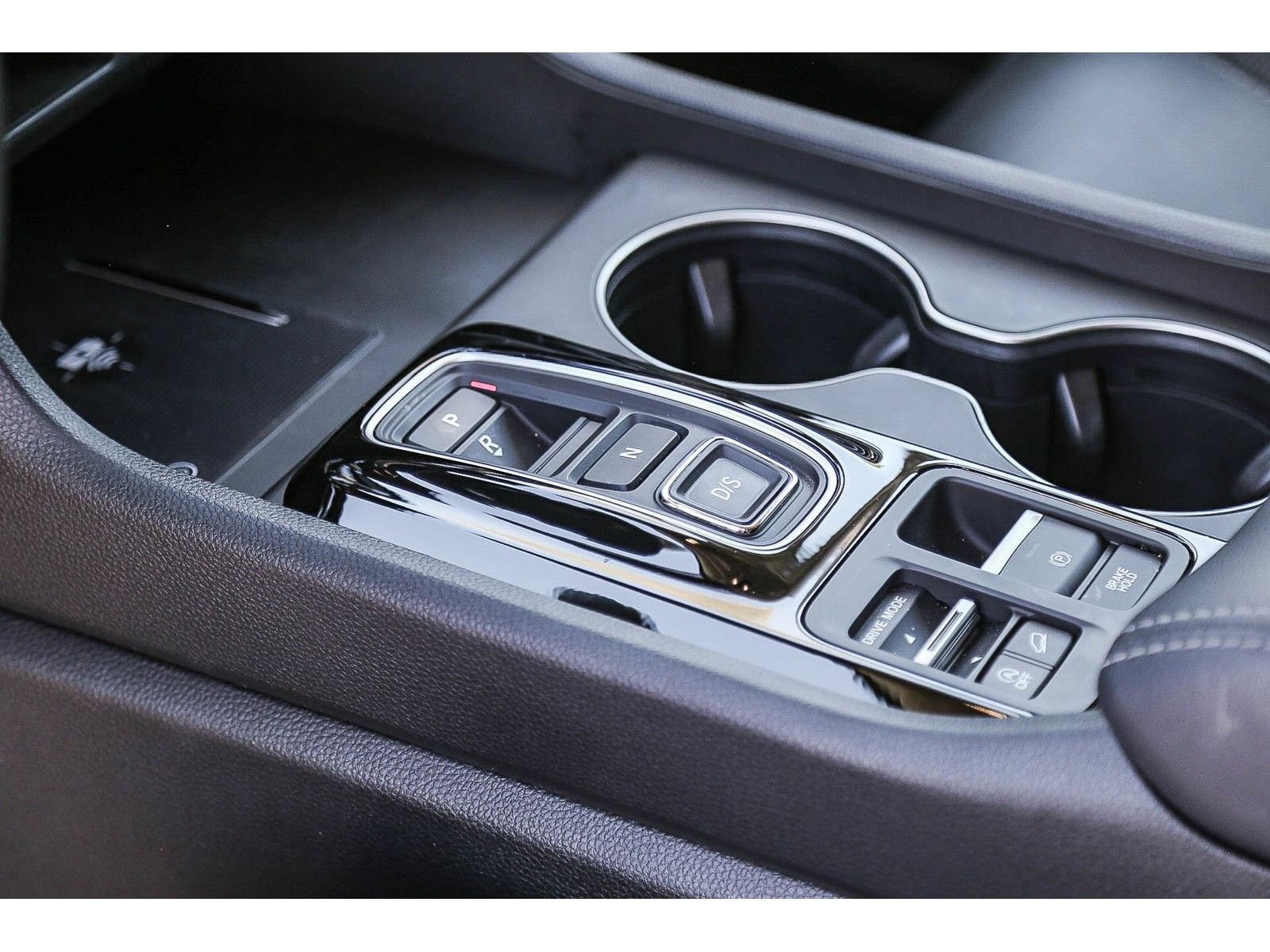 Used 2025 Honda Pilot EX-L image 17