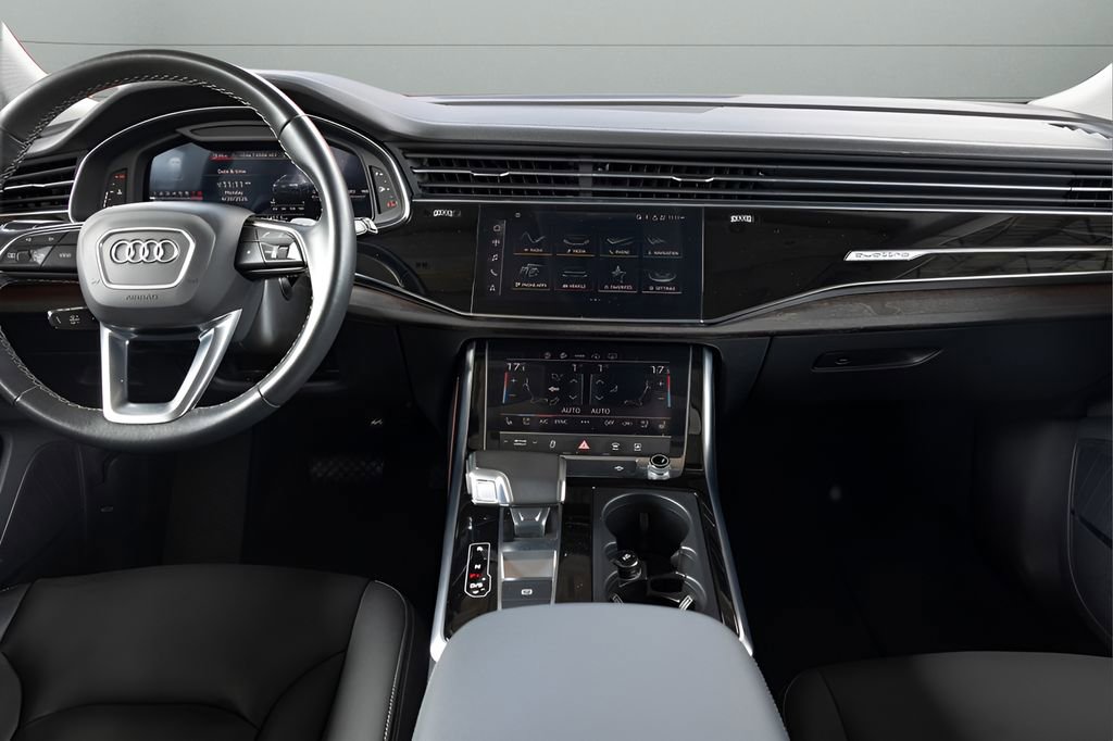 Used 2023 Audi Q8 Premium Plus AWD/4WD image 28