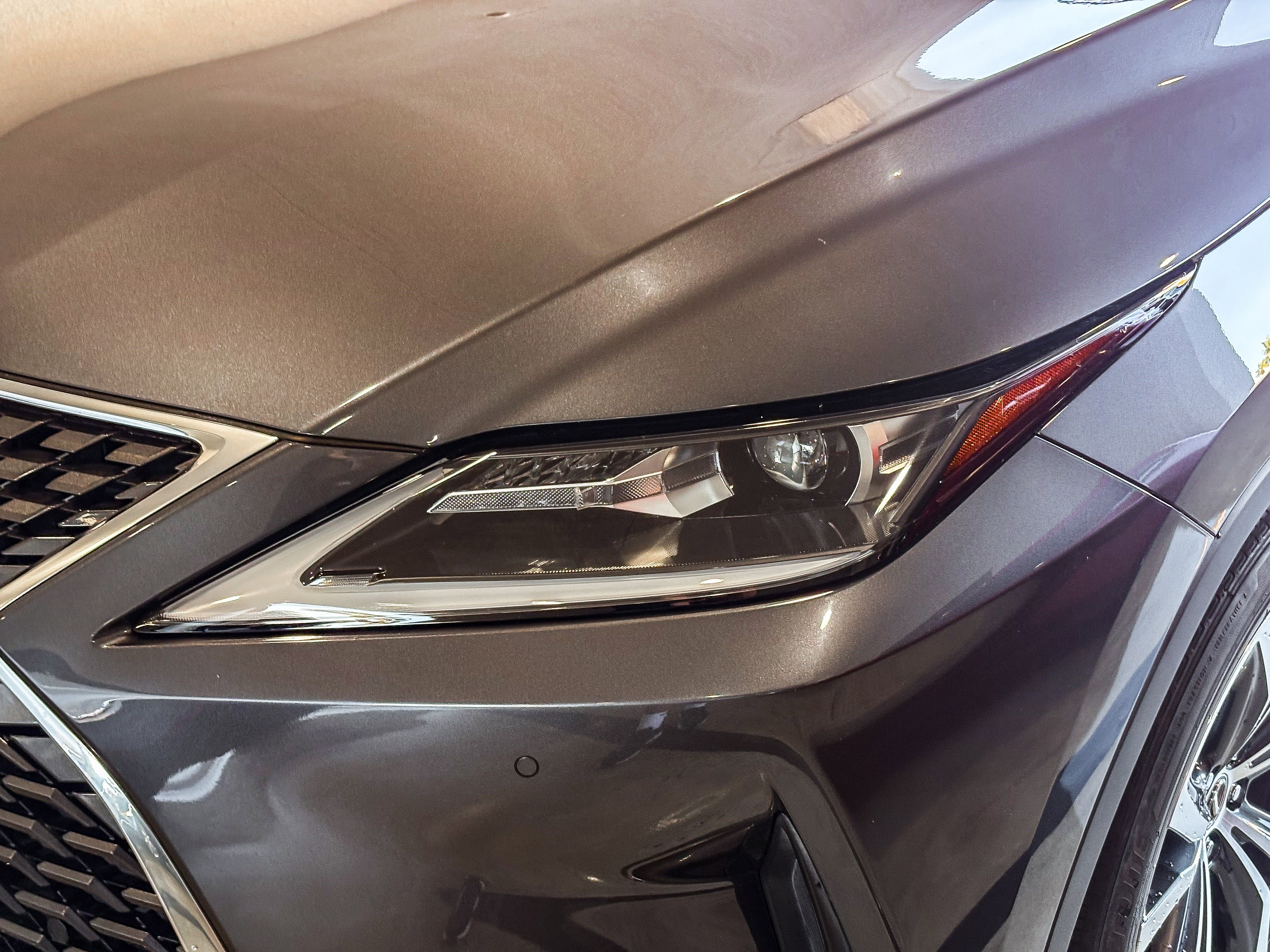 Used 2022 Lexus RX 350L FWD w/ Premium Package image 10