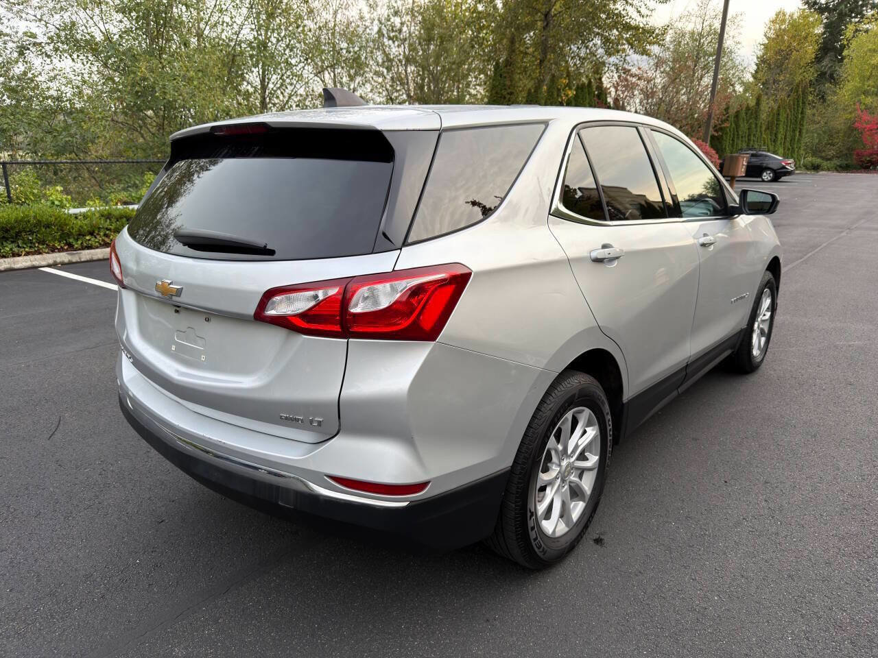 Used 2018 Chevrolet Equinox LT image 5
