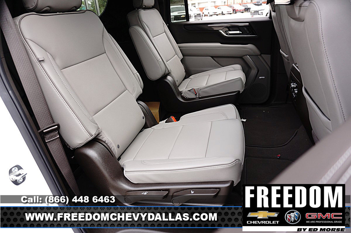 New 2026 GMC Yukon XL Elevation w/ Elevation Premium Package AWD/4WD image 16