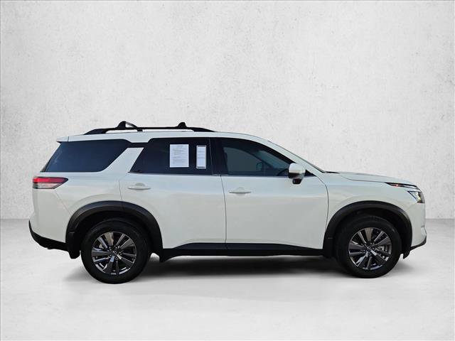 Used 2024 Nissan Pathfinder SV w/ Black Appearance Package FWD image 4