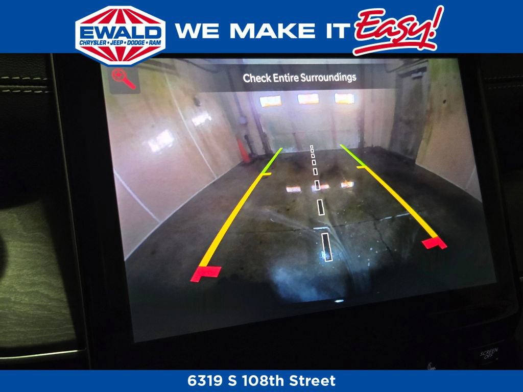 New 2025 Jeep Grand Cherokee Limited image 3