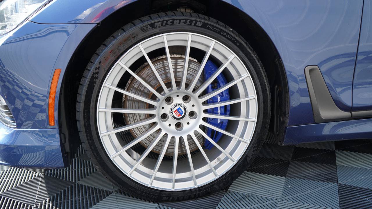 Used 2018 BMW ALPINA B7 xDrive AWD/4WD image 32