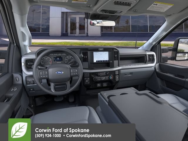 New 2026 Ford F550 4x4 Regular Cab Super Duty image 2