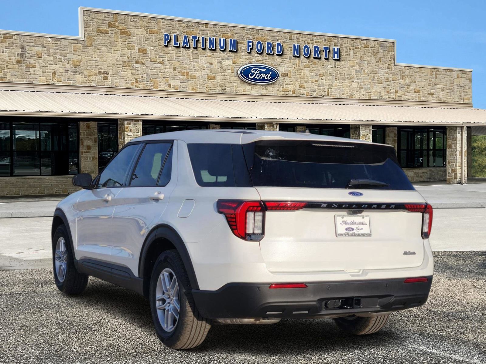 New 2026 Ford Explorer Active RWD image 4