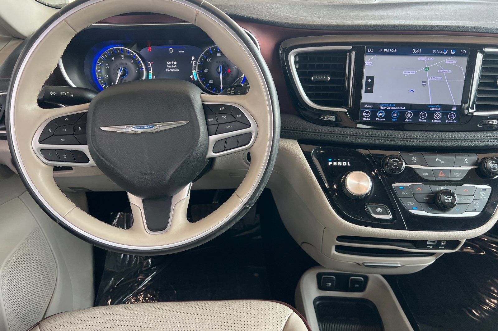 Used 2020 Chrysler Pacifica Limited FWD image 14