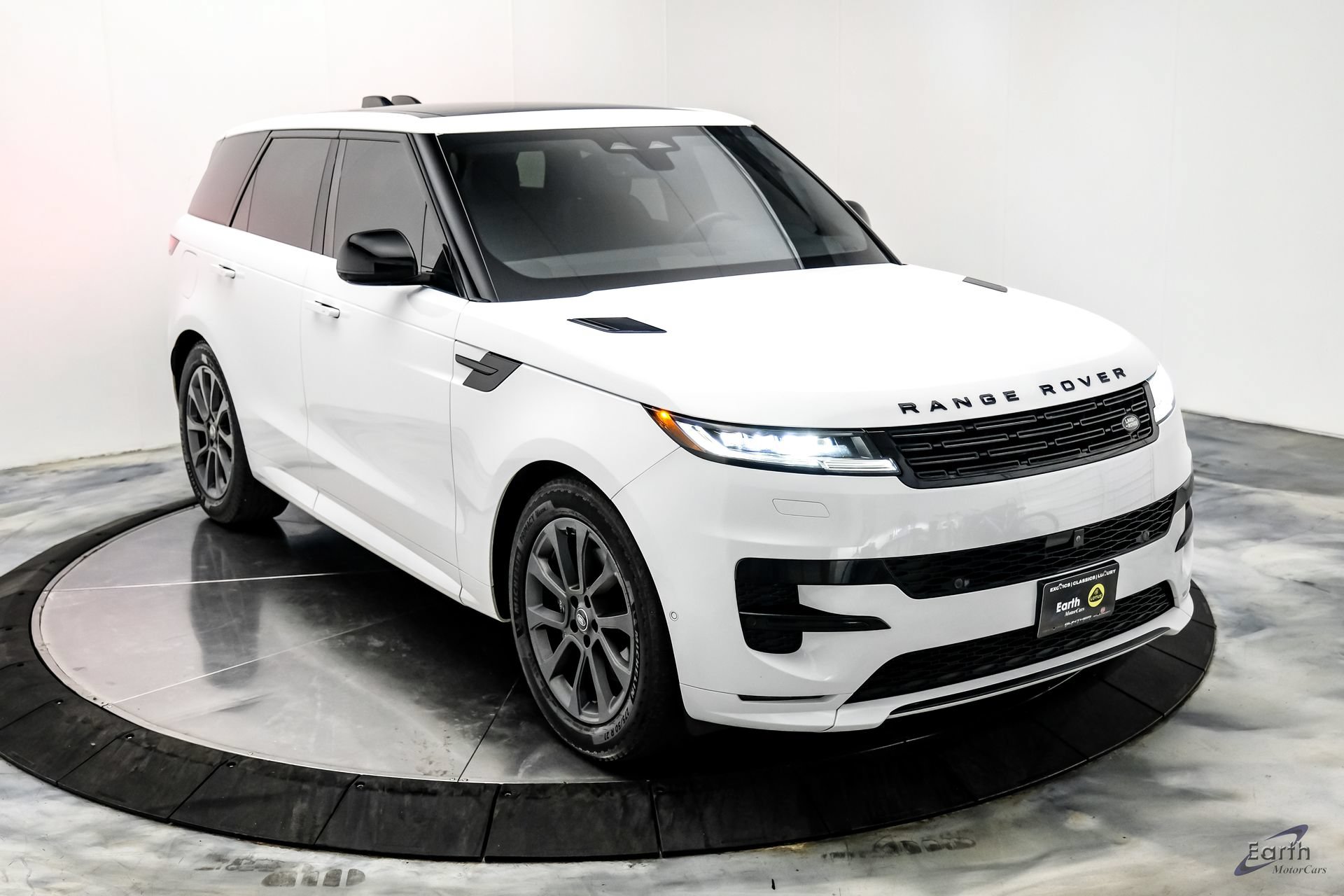 Used 2024 Land Rover Range Rover Sport Dynamic SE AWD/4WD image 23