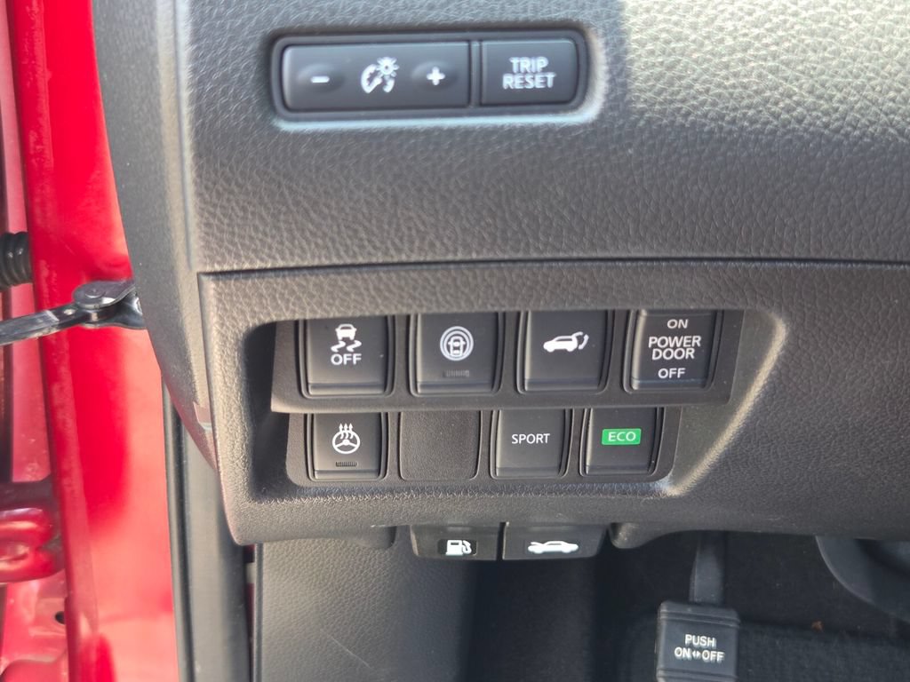 Used 2017 Nissan Rogue SL w/ SL Premium Package FWD image 26