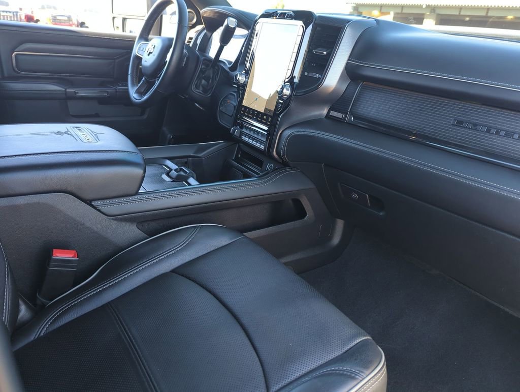 Used 2024 RAM 3500 Limited image 29