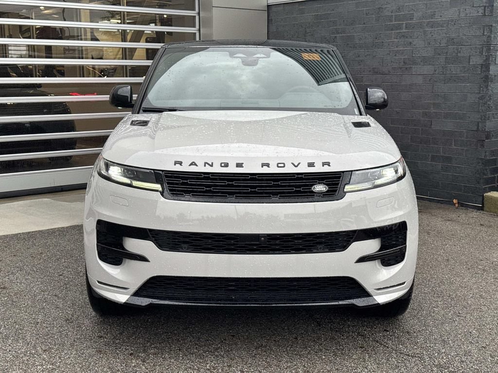 New 2026 Land Rover Range Rover Sport Dynamic SE AWD/4WD image 2