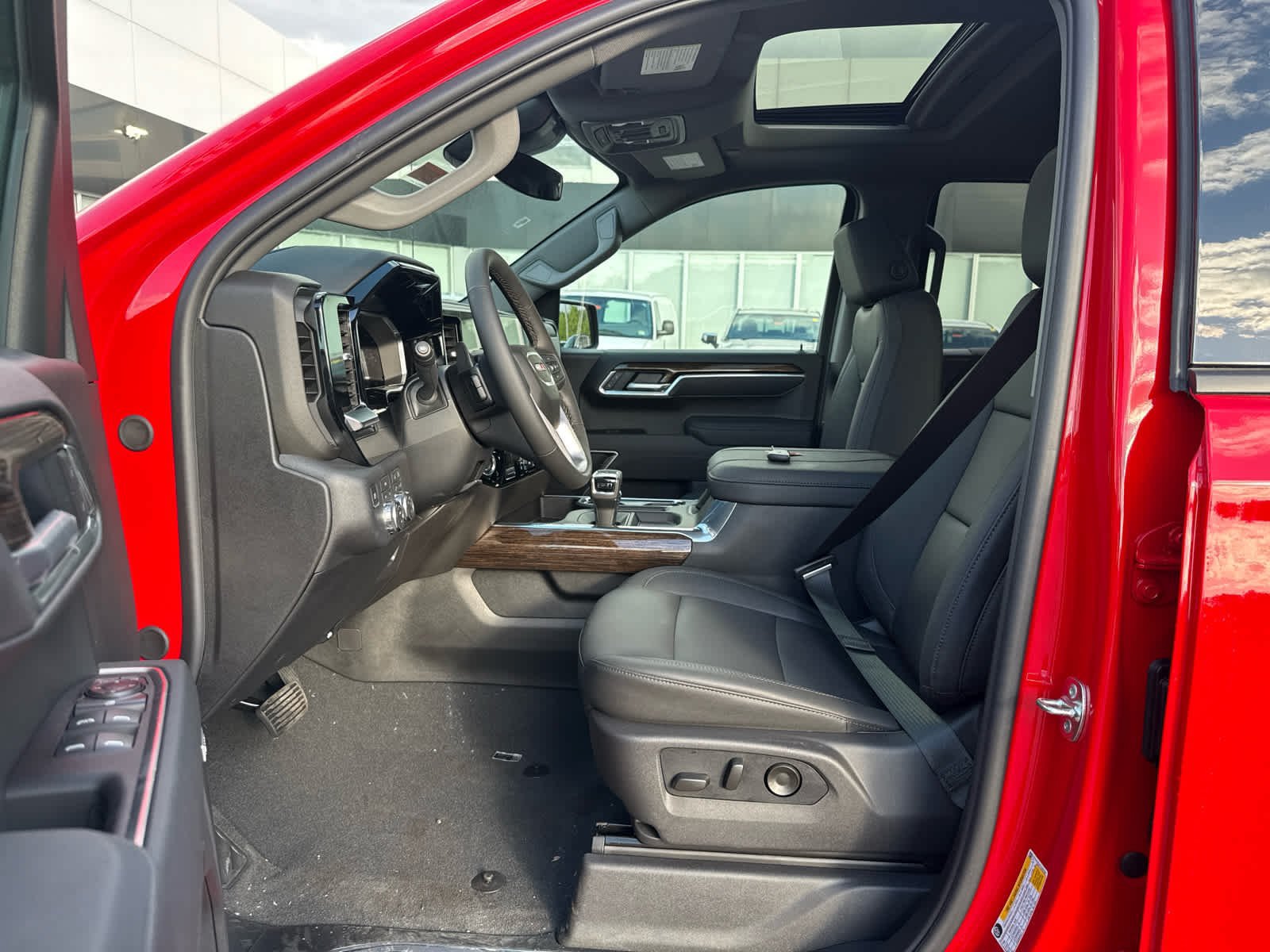 New 2026 GMC Sierra 1500 Elevation w/ Elevation Premium Package AWD/4WD image 15