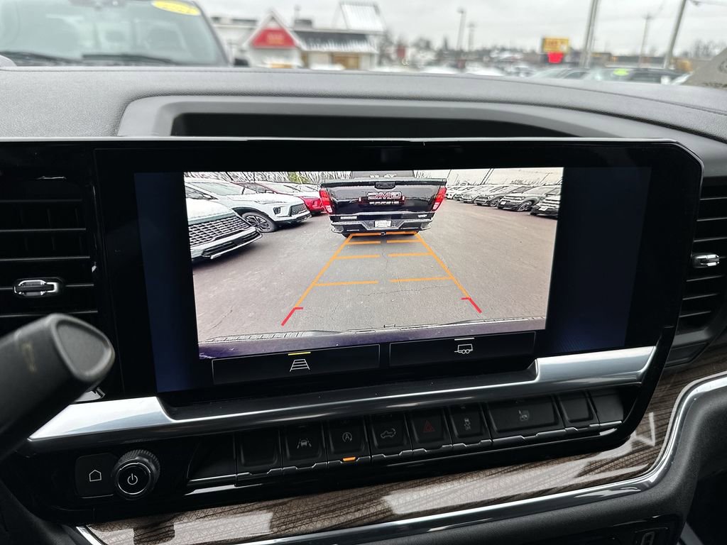 Used 2024 Chevrolet Silverado 1500 LT image 17