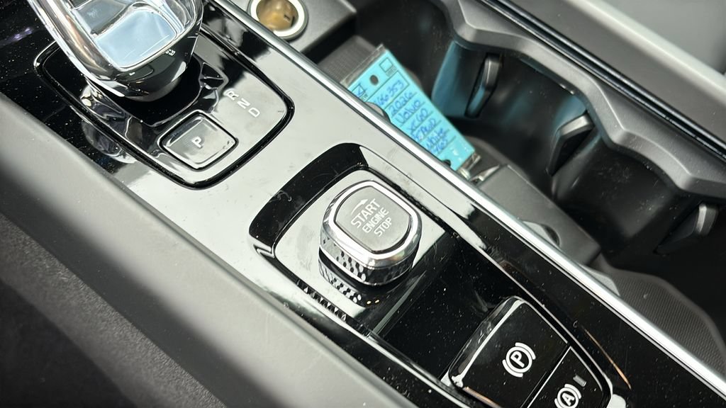 New 2026 Volvo XC60 B5 Plus AWD/4WD image 14