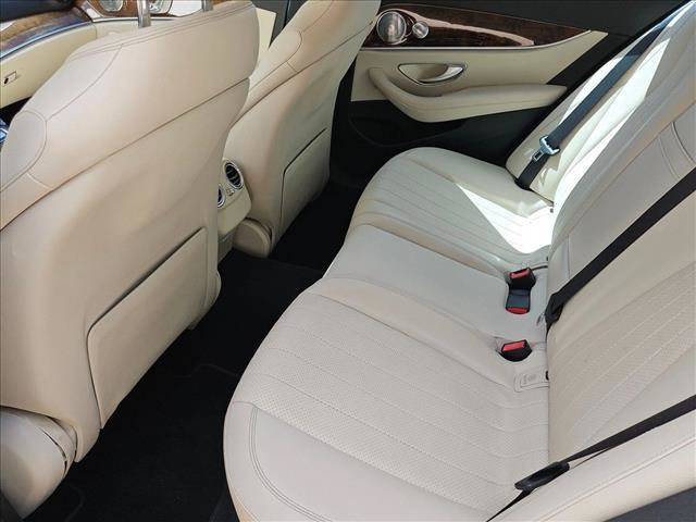 Used 2017 Mercedes-Benz E 300 image 20