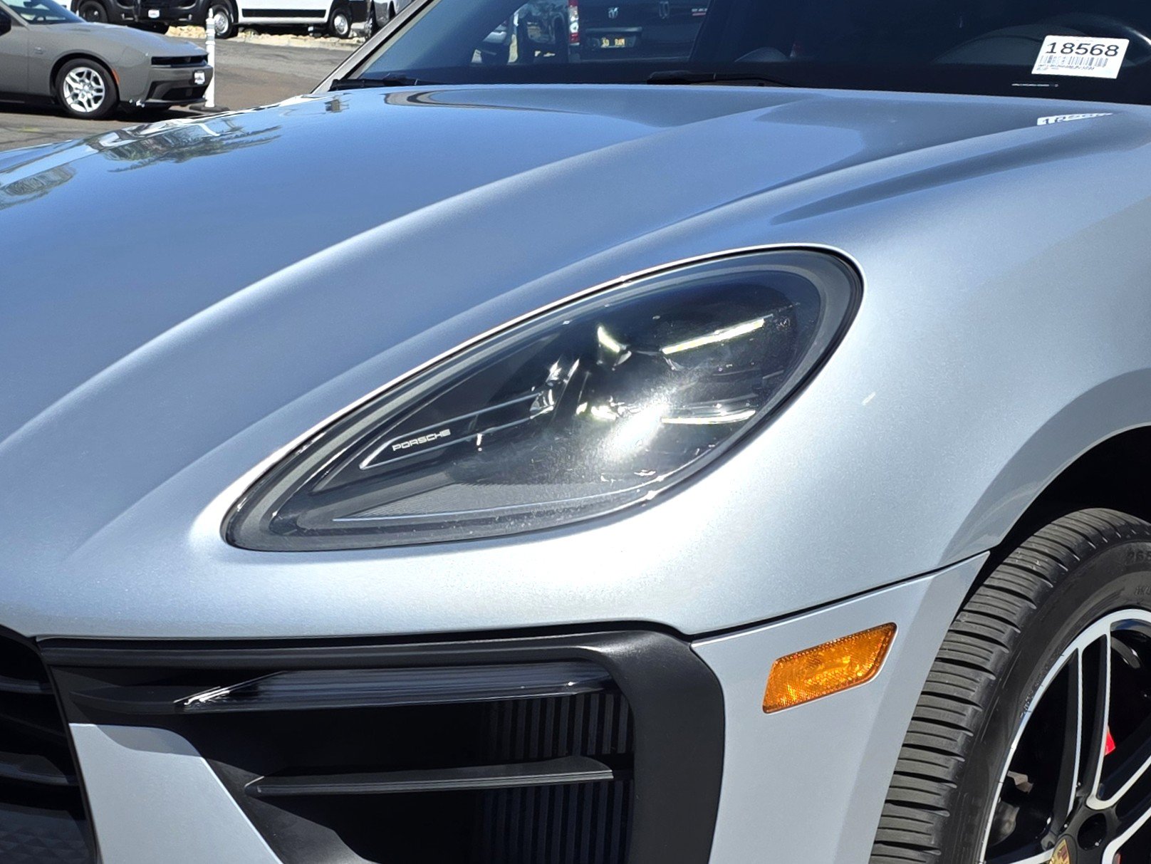 Used 2022 Porsche Macan S AWD/4WD image 9