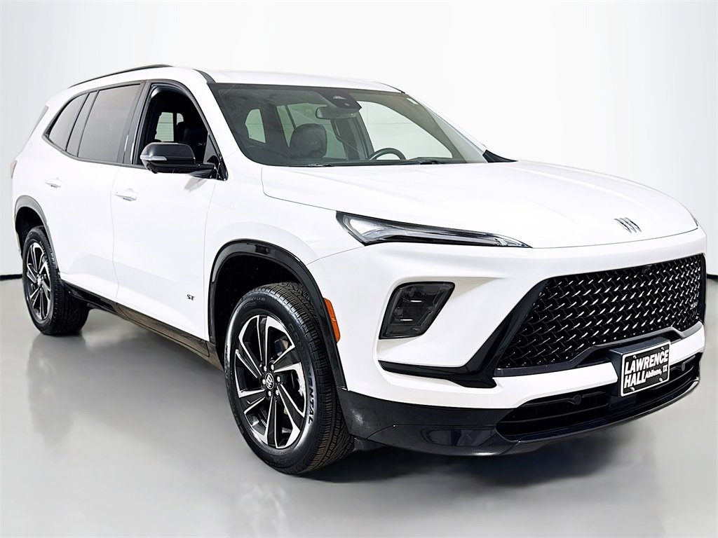 Certified 2025 Buick Enclave Sport Touring image 3