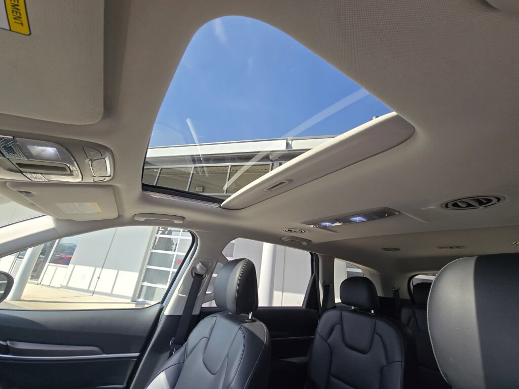 Used 2021 Kia Telluride S AWD/4WD image 19
