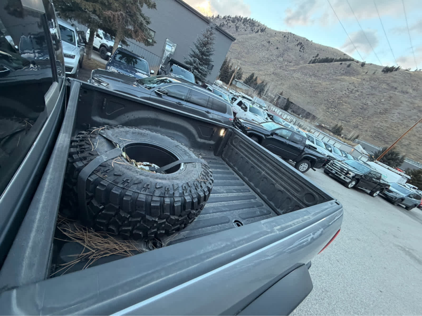 Used 2023 RAM 3500 Limited image 27