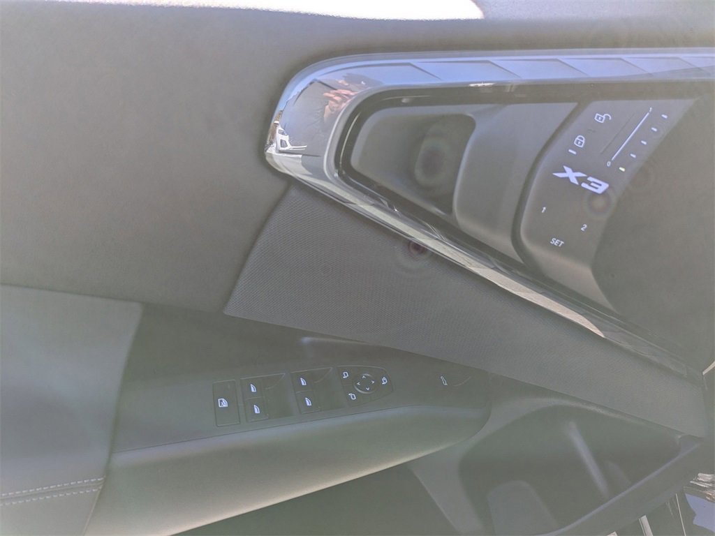 Certified 2025 BMW X3 xDrive30i w/ M Sport Package image 10