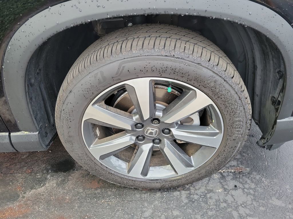 Used 2025 Honda Pilot Elite image 10