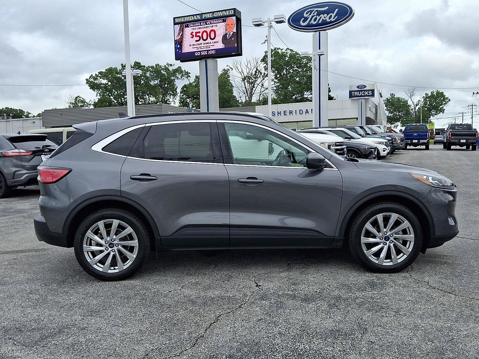 Certified 2022 Ford Escape Titanium w/ Titanium Elite Package AWD/4WD image 7
