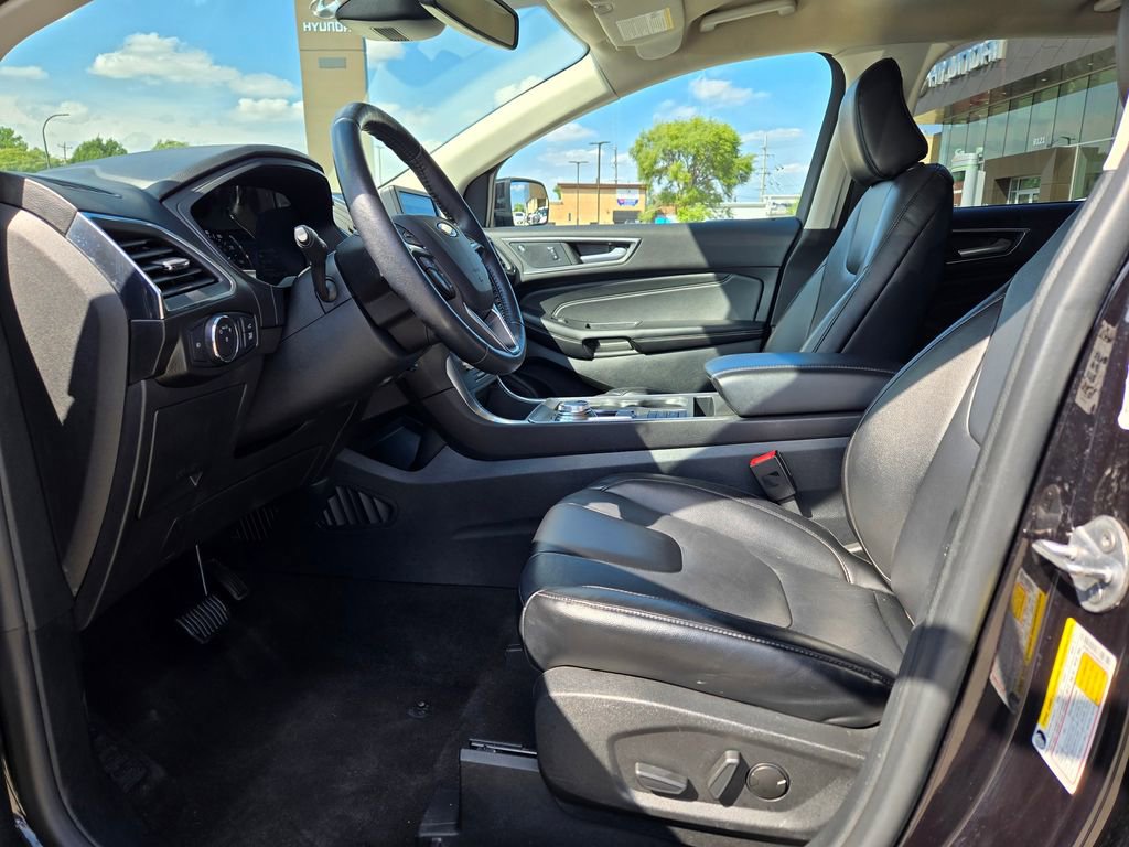 Used 2022 Ford Edge Titanium image 31
