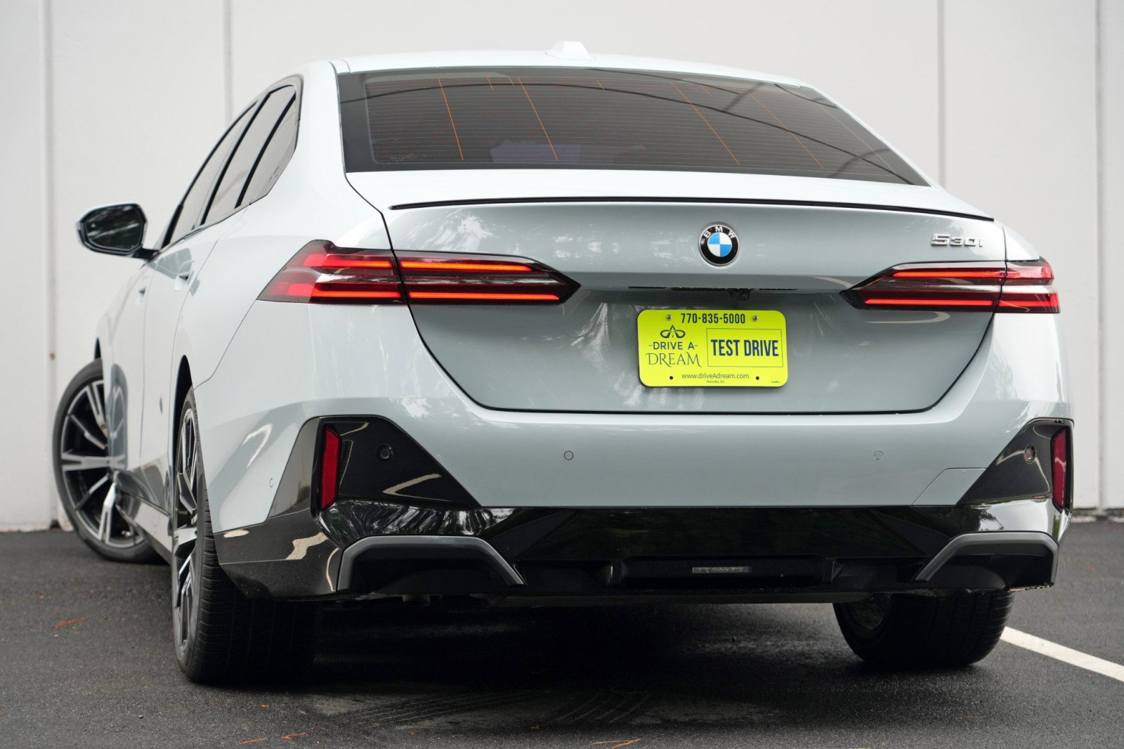Used 2024 BMW 530i w/ M Sport Package RWD image 6
