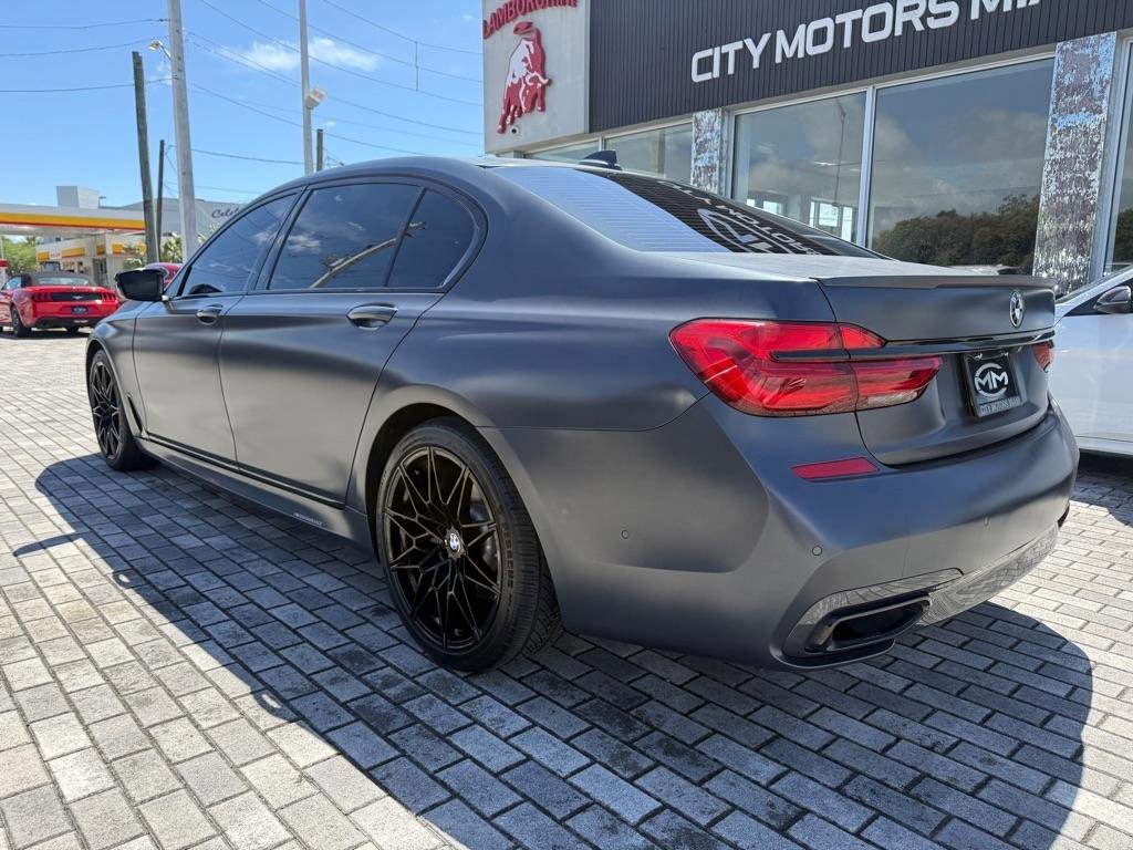 Used 2017 BMW 750i 750i Sedan image 5