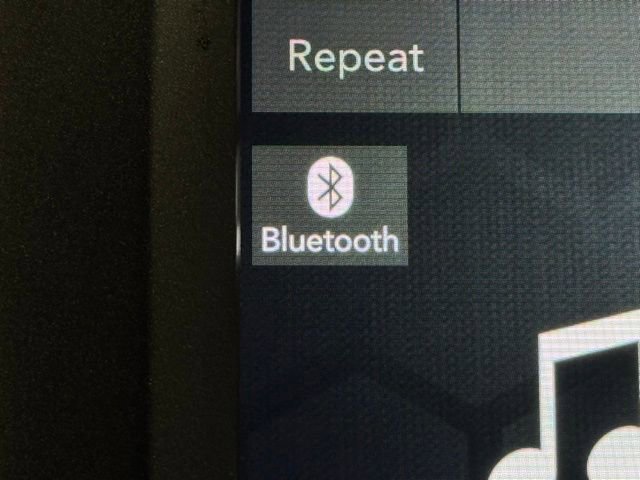 Used 2022 Jeep Cherokee Trailhawk w/ Comfort/Convenience Group image 36