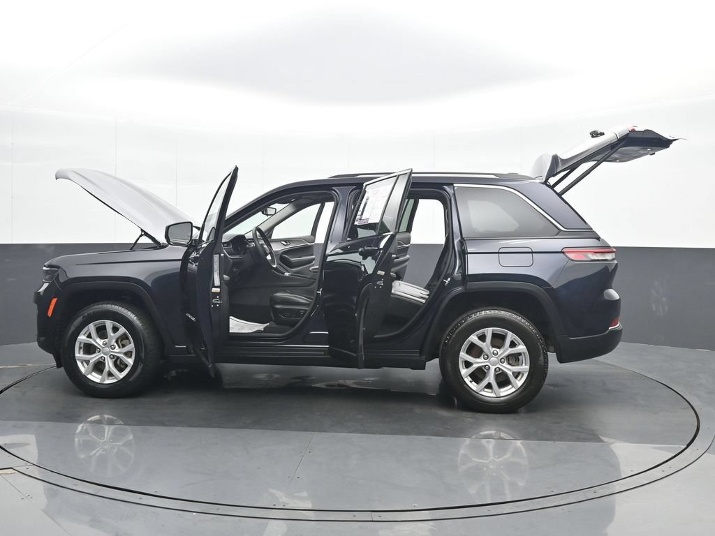 Used 2023 Jeep Grand Cherokee Limited AWD/4WD image 37