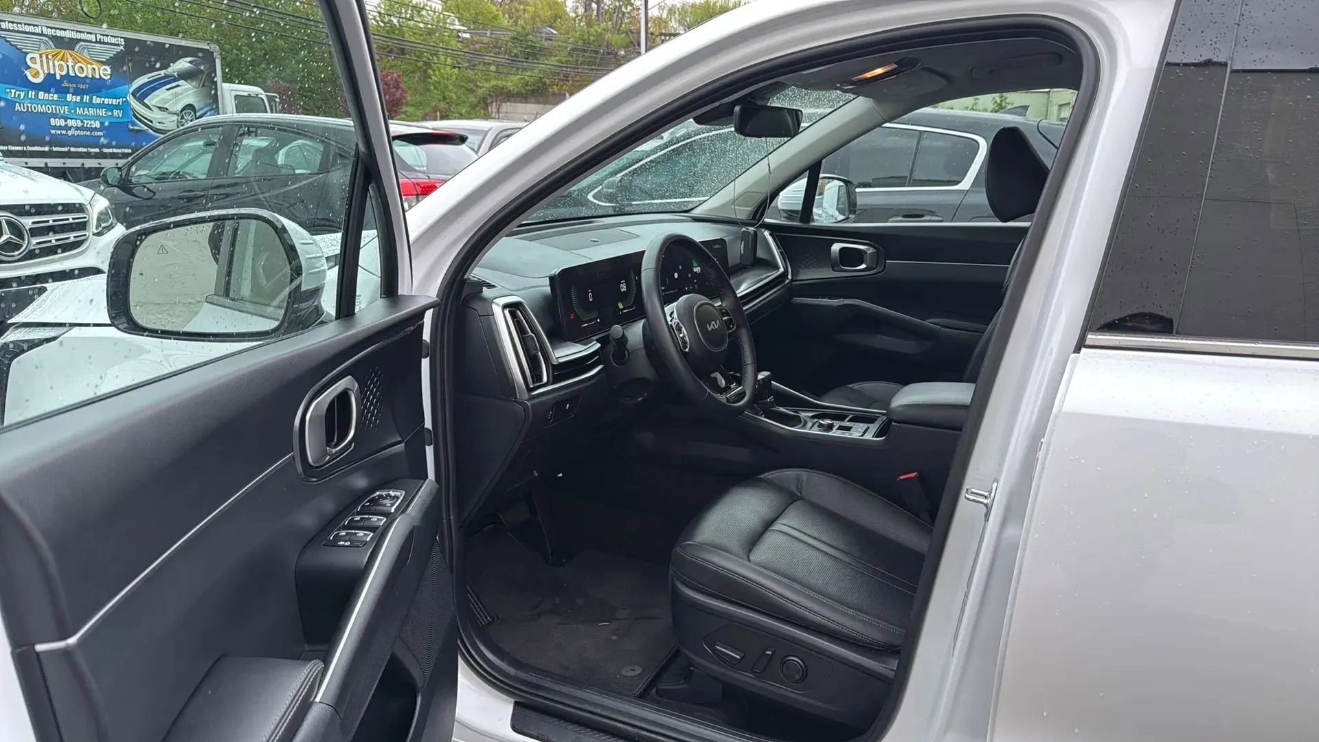 Used 2024 Kia Sorento S AWD/4WD image 23